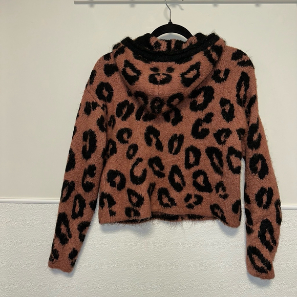Women's PINK by Victoria's Secret Sweater XS Cheetah Hoodie Tan & Black Croppped - Picture 9 of 12